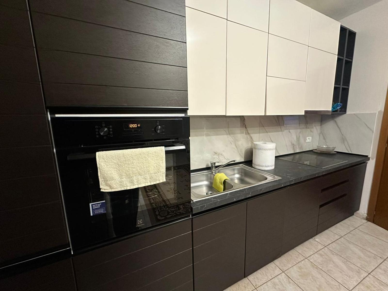 Esar Apartment Durrës Exteriör bild